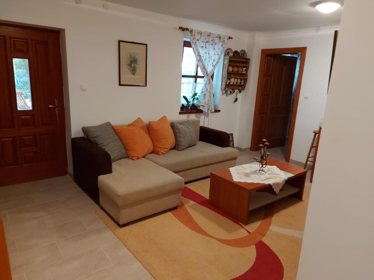 Vertessomlo Nyugalom Szigete 2 Fos Apartman 1 Haloterrel 아파트 외부 사진
